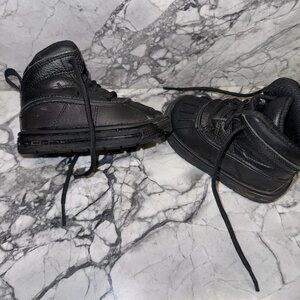 Nike ACG Woodside 2 High Toddler Size 5c Triple Black Boots Sneakers Shoes